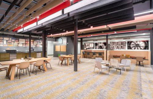 Charming Luxury Apt with Rooftop, Gym, and Parking - Foto 21