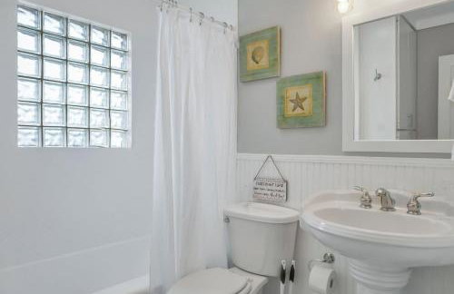 Sunrise Bliss 3 Bedroom St Simons Island 3 Minutes To Pier - Photo 22