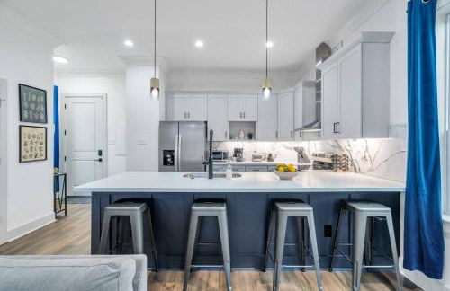 Charming Fire Pit Stay Mid-City Festive Season - Foto 16