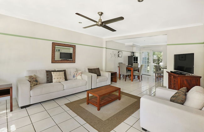 Coral Beach Noosa Resort - Photo 14