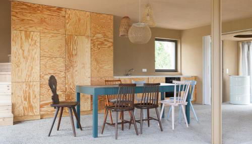 Architectural Gem On The Cornfield - Photo 3