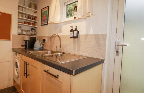 Waterside Cottage - Photo 12