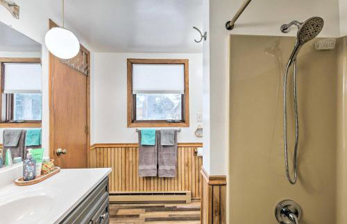 Lakefront Mercer Home Private Dock and Kayaks! - Foto 18