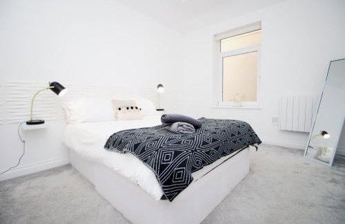 The North - City Centre 3 Bed Flat with Parking and Balcony - Foto 56