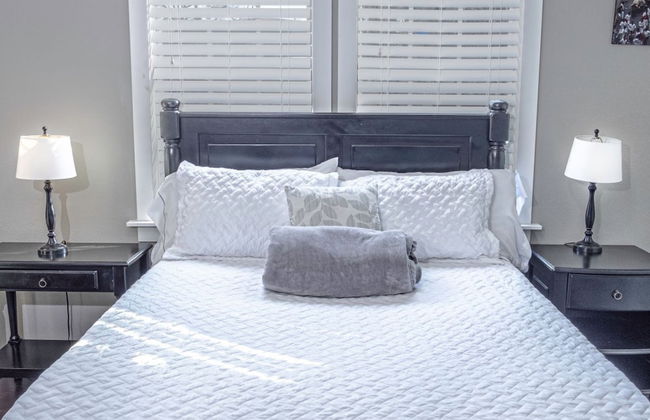 Southtown Classic 3br/2ba Mins From Downtown - Photo 5