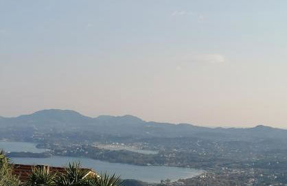 Lorantina Luxury Sea View House with Starlink WiFi near Barbati & Ipsos - Photo 3