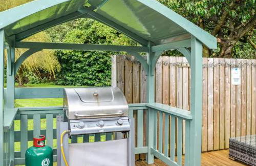 Rustic Secluded Hidden Gem At Rockhall - Photo 10