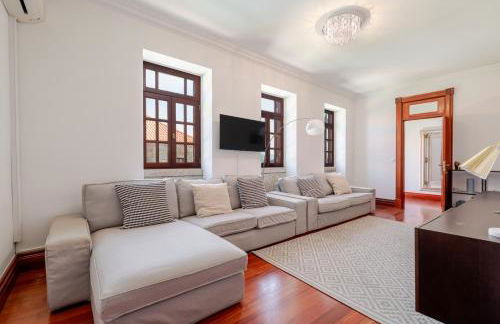 HostWise - Country Villa w/ Pool, Court & Views - Foto 30