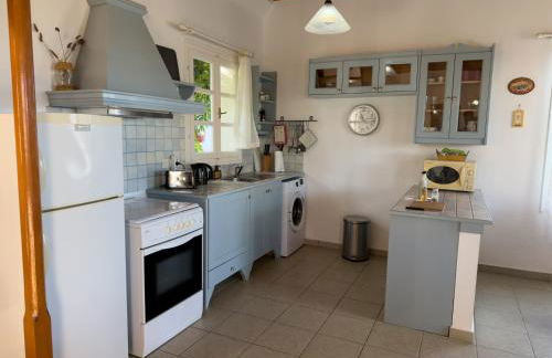 Regina Villa - Photo 10