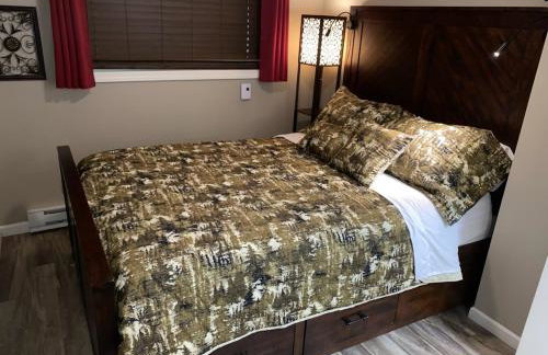 Ski-In Ski-Out Sugar Mountain Getaway with Views and Heated Pool, Hot Tub, Sauna, Gym, and EV - Foto 7