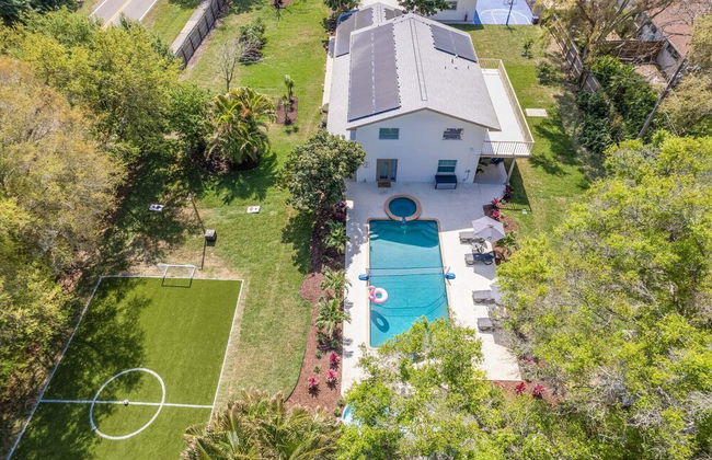 Luxe Largo Retreat: Pool, Games, Basketball & More - Foto 75