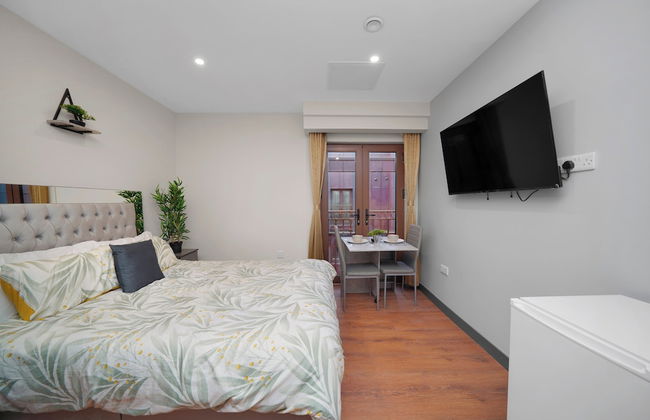 Ilford - East London Apartment - Greater London - Photo 3