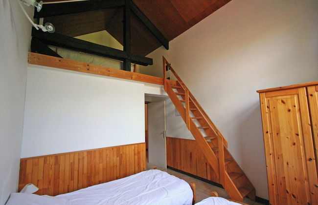 Mansion With Pool, Neblon - Photo 23