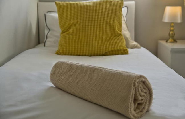 Lovely 2-bed Apartment in Stanford-le-hope - Foto 6