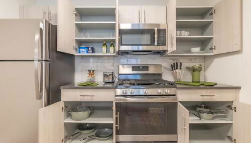 Opulence in Olive 4 bedrooms, 4 baths with 10 beds, Park 2 cars FREE - Foto 5