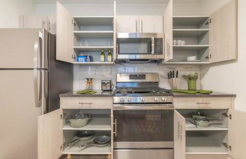 Opulence in Olive 4 bedrooms, 4 baths with 10 beds, Park 2 cars FREE - Foto 5