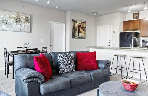 Luxury 2BR Apt by Grandscape - Foto 3