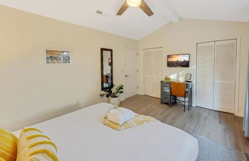 5 Min to Beach—King Beds - Photo 32