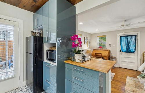 The Cultural District Cottage - Photo 11