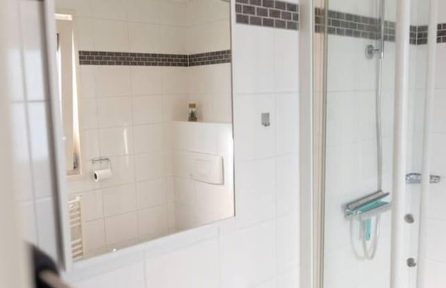 Enjoyin Luxury Chalet With Swimming Pool - Photo 19