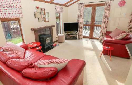 3 Riverside Lodge - Photo 3