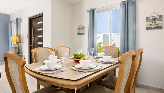 3BR Villa Central Location Private Pool Patio - Foto 3, Habitación