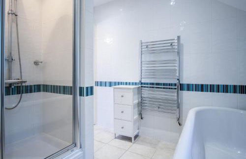 Bayview 2 - 2 Bedroom Apartment - Penally - Photo 12