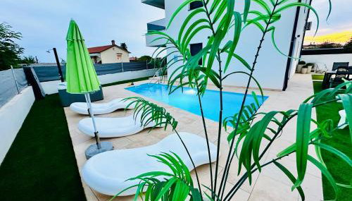 New exclusive apartment Green Horizon with garden, hot tub and private pool near the sea - Foto 4
