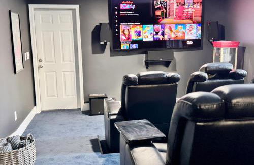 The Hangout Haven - Theater, Hot tub, Pickleball, Ping pong, Firepit - Foto 69