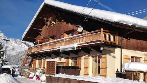 Premier étage d'une ferme rénovée - Foto 4