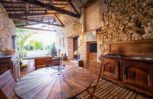 La Maison des Chênes - Piscine et grand terrain arboré dans une ambiance bucolique. - Foto 29