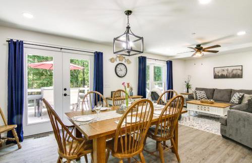 Hot Tub Haven 2 Mi to Beach! Christys Cottage - Foto 8