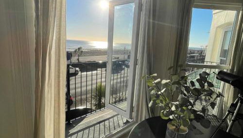 Seaview flat with balcony, spacious 2 bedroom - Foto 4