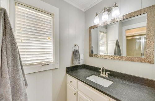 Dock and Panoramic Views Guntersville Lake Retreat! - Foto 10