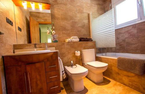 Catalunya Casas Modern and spacious with private pool close to BCN - Foto 32