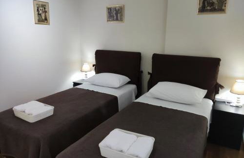 A&J Apartments or Rooms athens airport - Foto 10