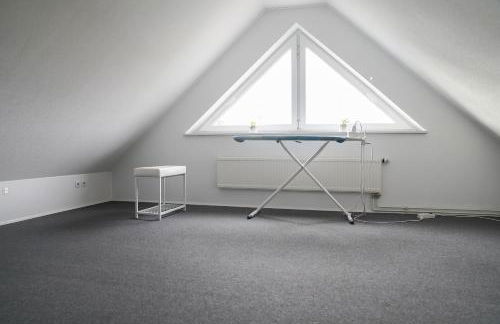 Modernes Stadthaus 100qm Parkplatz Bad&Dusche Küche - Foto 26