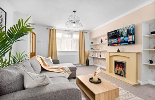 Stylish 3 Bedroom House - Garden - Pool Table - Parking 165M - Foto 2