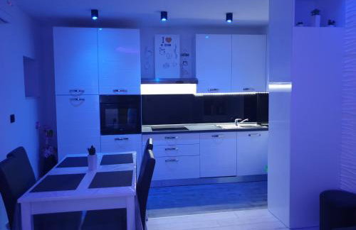 Holiday Apartment Lira jacuzzi - sea view- terrace - Foto 12