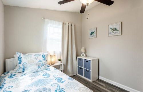 Light & Cozy Oasis with Private Pool and Hot Tub - Foto 48