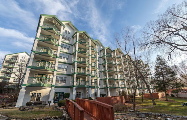 Carriage Place - Photo 1