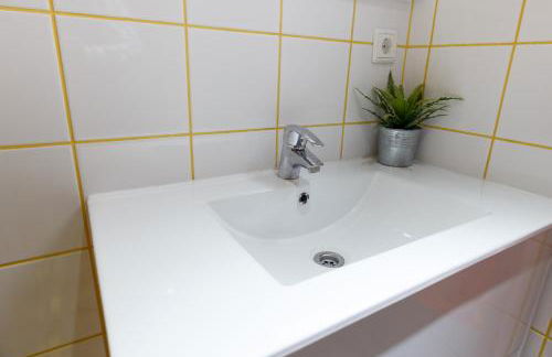 LetsGo Sagrada Familia Penthouse - Photo 12