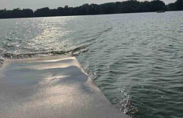 Lake Cabin; Renovated, Flat Lot, Dock, Sandy Beach, Many Games and Lake Toys! - Foto 65