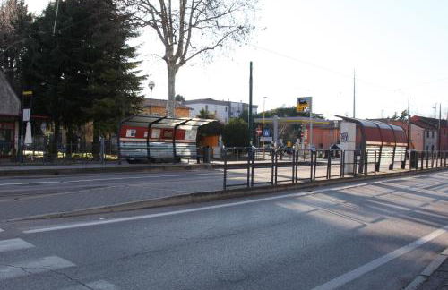 Tia House - Bright Studio with Private Parking! - Foto 9