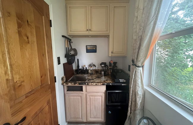 Tiny House in Lafayette - Photo 8