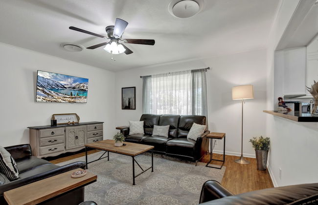 Spacious Home - Fire Pit, BBQ and Outdoor Seating! - Foto 16