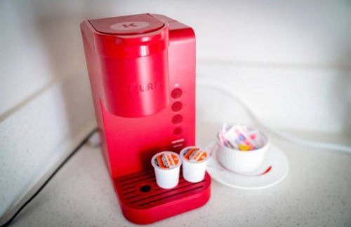 Vegas Hideaway with Jacuzzi & Pool by Strip - Foto 50