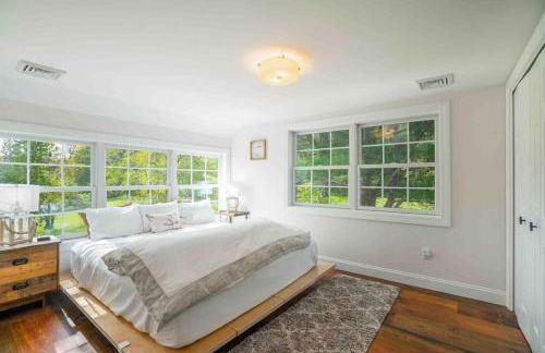 The Villa - Industrial Farmhouse with Hot Tub - Photo 31