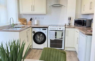 NEW refurbished Luxurious home with great transport links - Foto 9