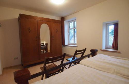 Gut-Rattelvitz-Galerie-F-hochwertig-Sauna-Kamin-eTankstelle-Spielscheune-15-000qm-Park-Land - Foto 12